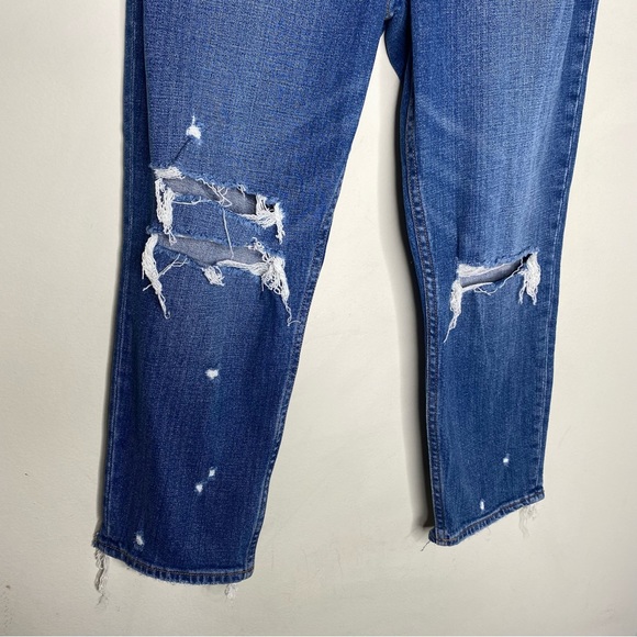 ✨NWT Abercrombie & Fitch Distressed The Mom High Rise Jeans Size 2 26 X SHORT - Picture 7 of 12